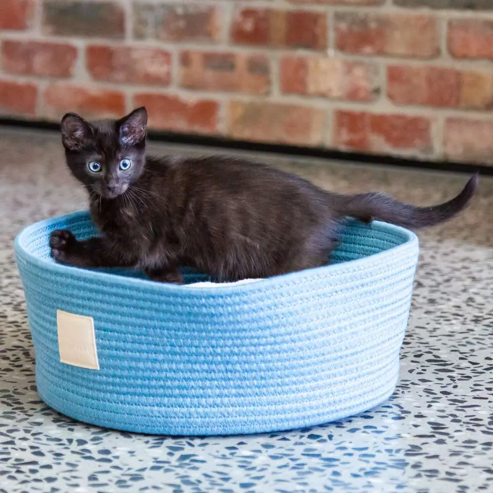 15% OFF: FuzzYard Life Rope Basket Pet Bed (Myrtle Green)