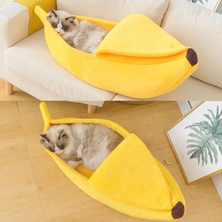 Cozy & Fun: Novelty Banana Cat Bed!