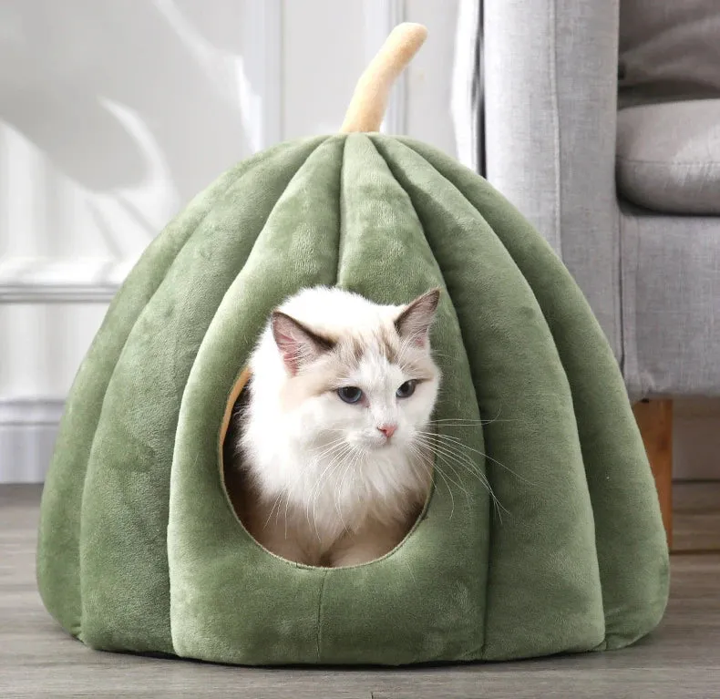 Cozy Pumpkin-Shaped Cat Bed - Enclosed Pet Nest